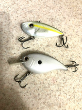 2-Crankbaits 1-Evergreen Flat Force, 1 unbranded.