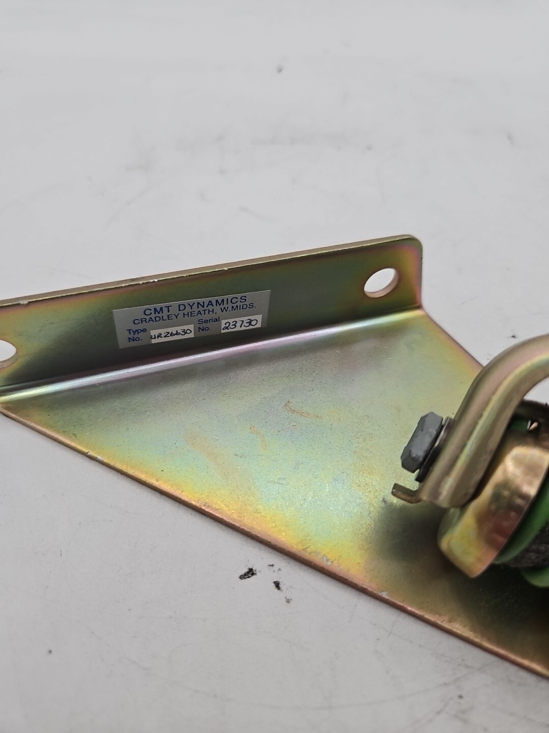 BENTLEY RIGHT REAR SILENCER EXHAUST HANGER - UR26630