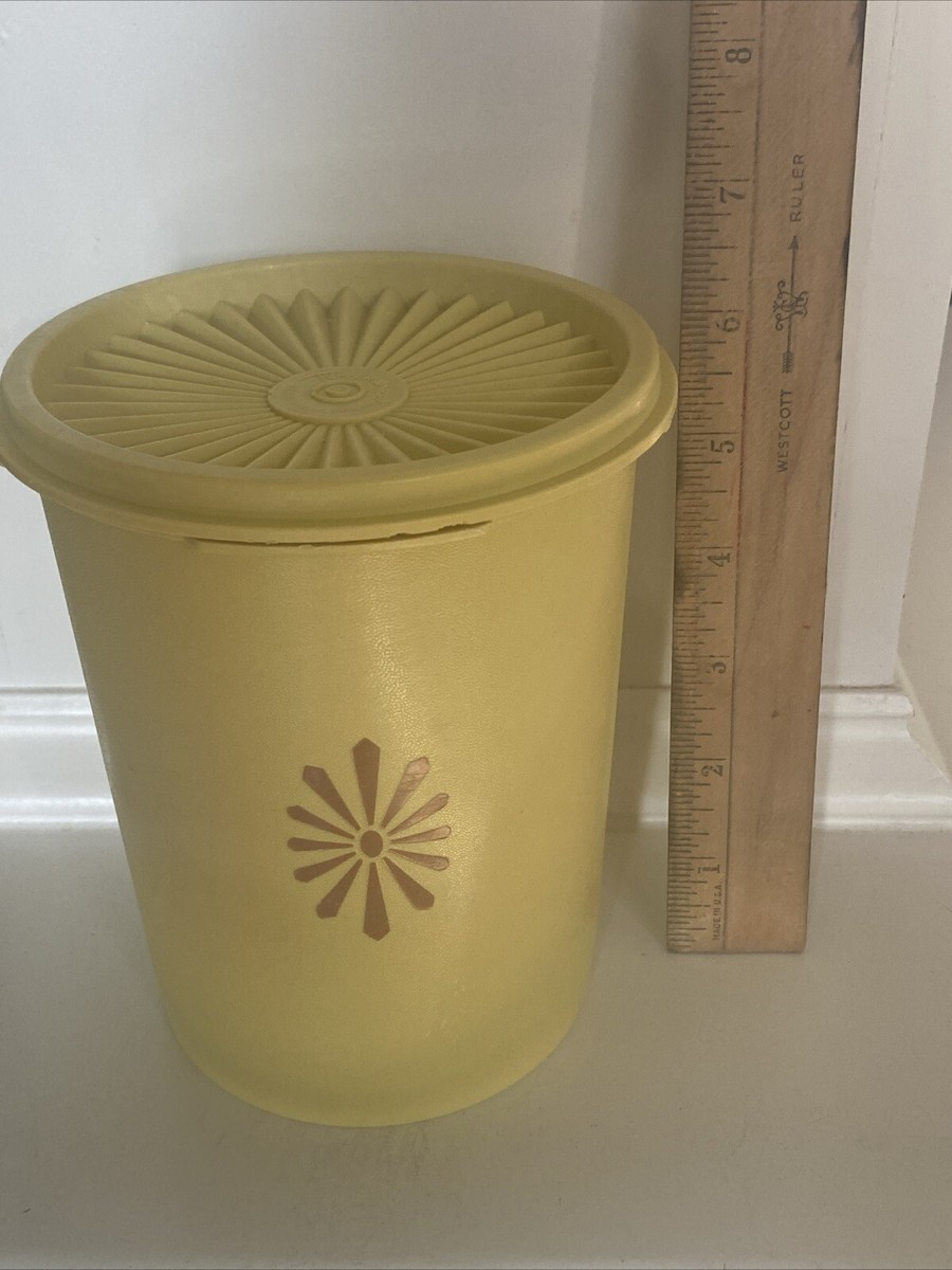 Tupperware Servalier Harvest Gold Nesting Canister 811-5 with Lid