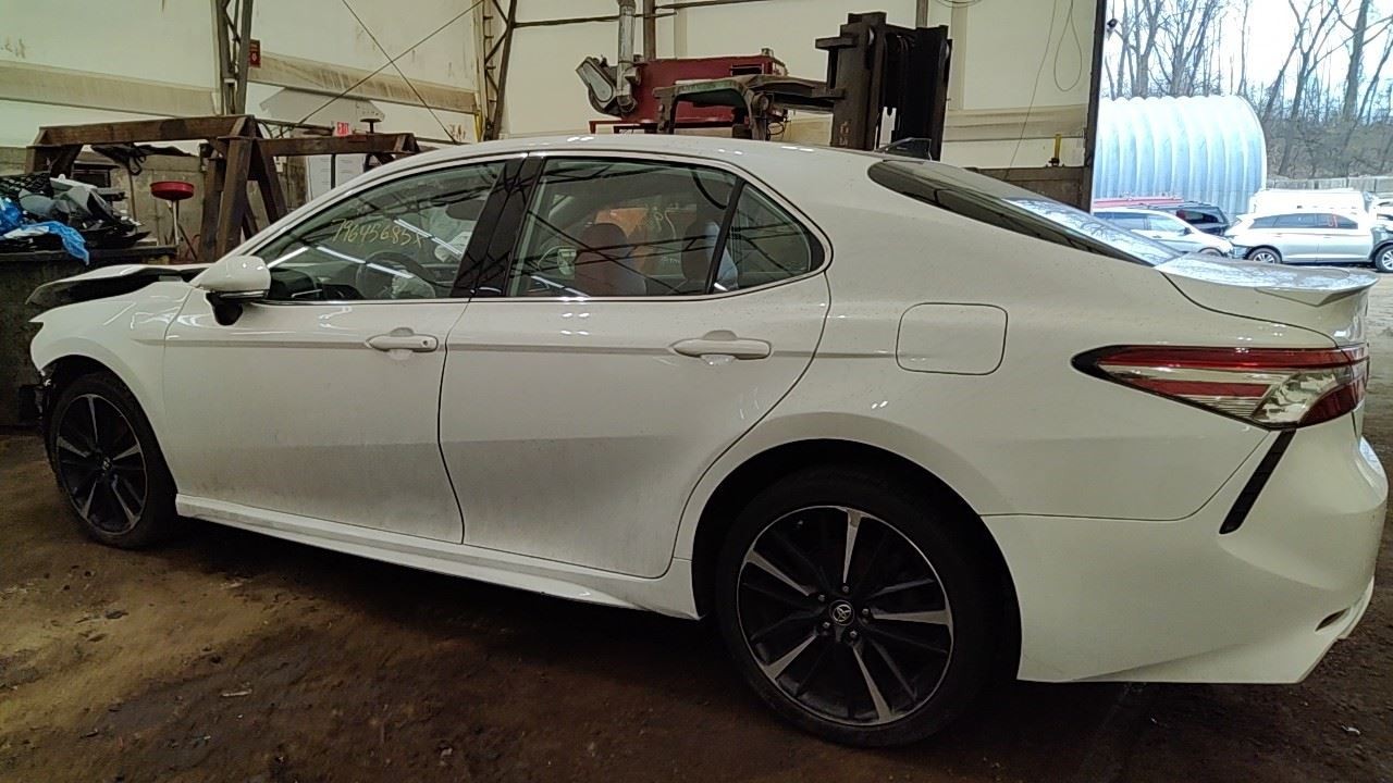 Passenger Right Sun Visor With Panoramic Roof Fits 18-24 CAMRY 7045135