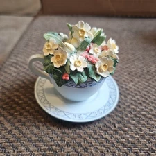 AVON VINTAGE SMALL TEA CUP/SAUCER WITH FLOWERS MUSIC BOX-Baby Blue USED WORK 4"