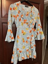 Womens floral print blue wrap mini ruffle dress size 6 Pretty Little Thing