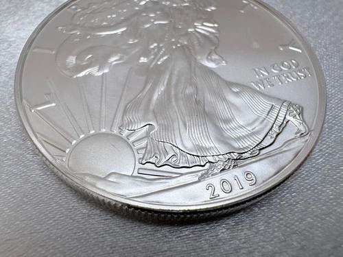 2019 American Silver Eagle 1 oz .999 Fine Silver BU [H7]