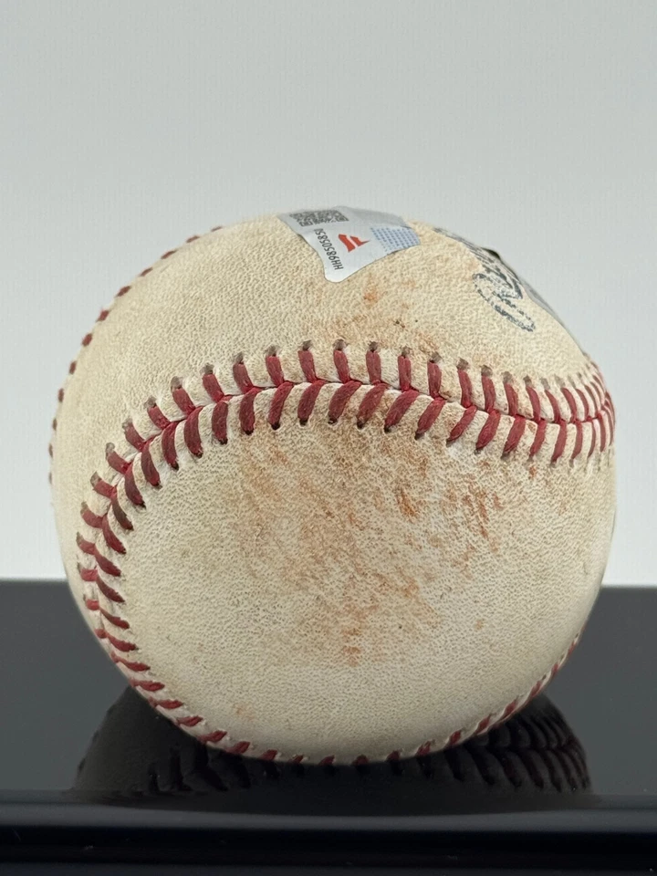 IAN HAPPY - Golpe de carrera único #849 - Pelota usada en el juego - Cachorros Piratas 5/1 Foto 2 de 3