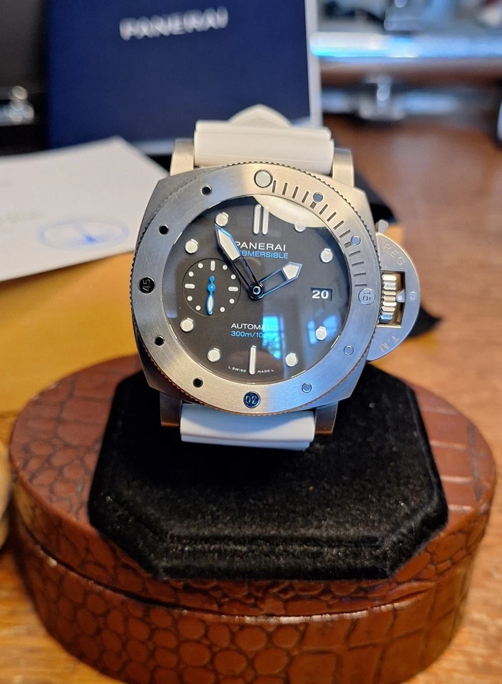 Panerai Submersible Titanium Watch - PAM02305 Full Set - Image 3 of 4