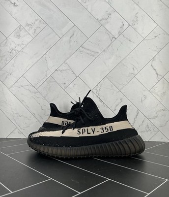 adidas Yeezy Boost 350 V2 Low Oreo Size 10.5 BY1604