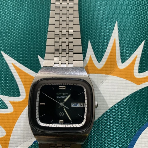 Vintage SEIKO SQ Day Date Men’s Quartz Stainless Steel 8223-5009 WORKS Used