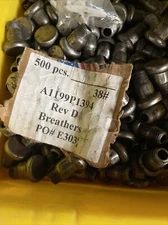 (2 PC LOT) GENUINE Meritor A1199-P-1394 Axle Housing Breather *FREE SHIPPING*