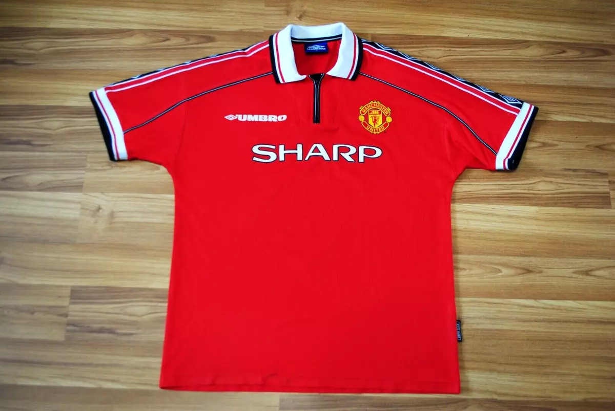 Retro Manchester United Home Jersey 1999/00 By Umbro