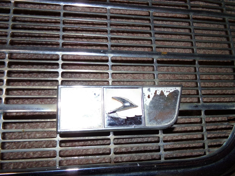 1961 62 63 Studebaker Lark Grill OEM 1342524 - Image 2 of 4