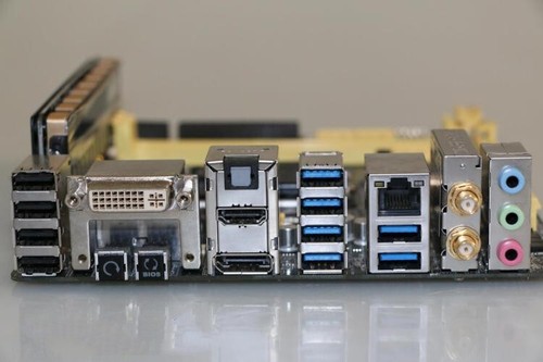 ASUS Z87I-PRO Motherboard Mainboard Intel Z87 LGA1150 DDR3 DVI With a I/O - Picture 3 of 3