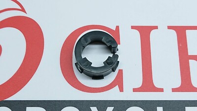 TRIUMPH BONNEVILLE, SPEED TRIPLE, STREET, THRUXTON Mirror Friction Ring T2060252