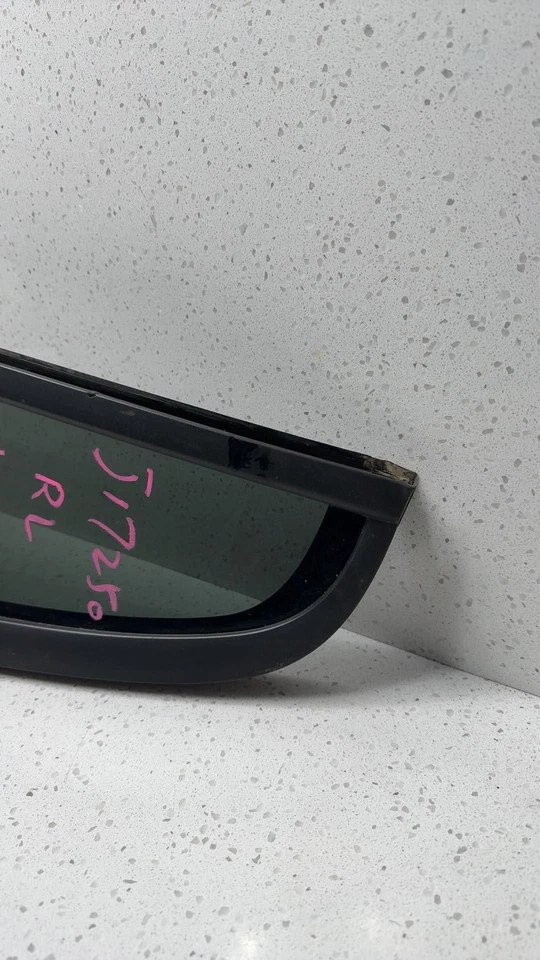 1998 1999 2000 2001 2002 Lincoln LINCOLN NAVIGATOR Left Rear Vent Glass/window - Image 4 of 4