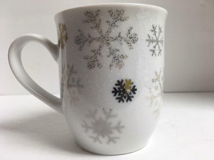 snowflake dinnerware