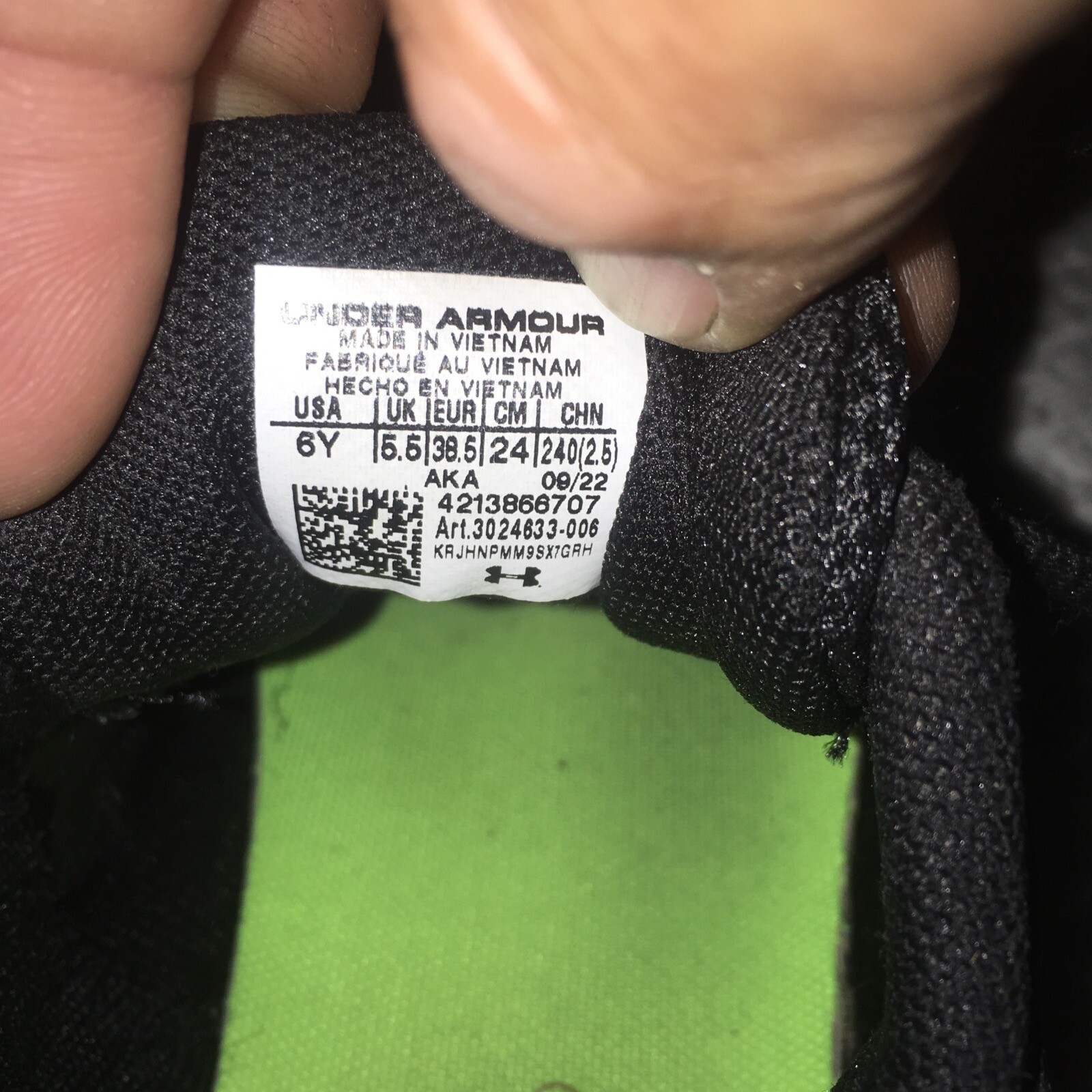 Under Armour Charged Assert 9 Navy Yellow Size 6Y… - image 12