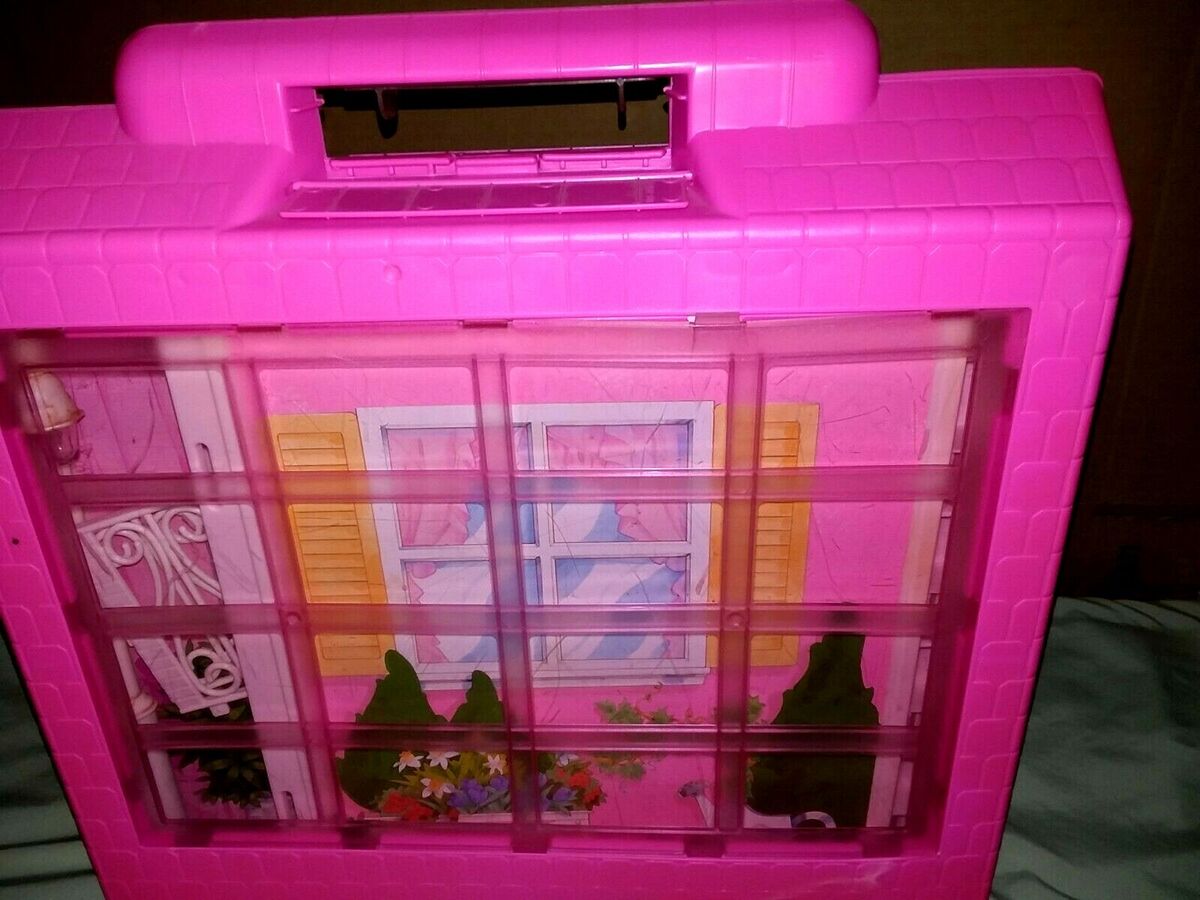 Barbie Boneca e Casa