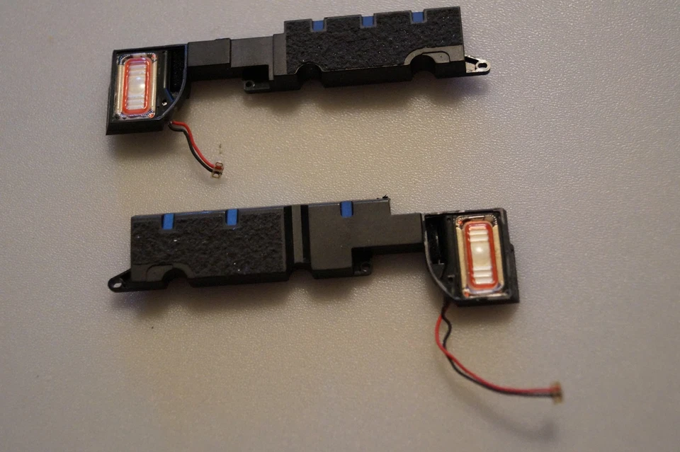 SPEAKERS L & R FOR  Microsoft Surface RT 2 Tablet Intel 32GB - Image 2 of 2