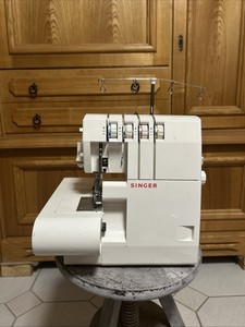 Singer 14SH 754 Overlock Nähmaschine