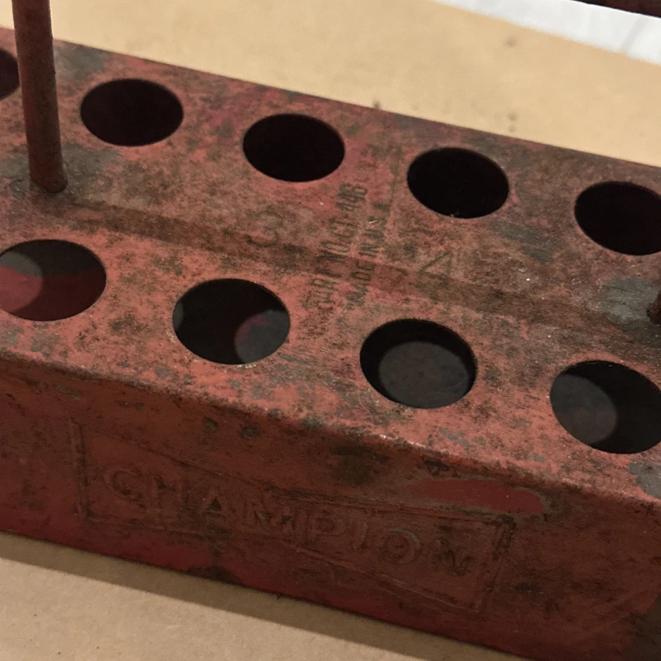 Suporte de vela de ignição Champion Aviation CT-446 feito nos EUA vermelho vintage - Imagem 3 de 4