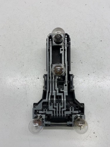 Volkswagen PASSAT B5 1998 Diesel Links Glühbirnenhalter Heckleuchte DRA31255