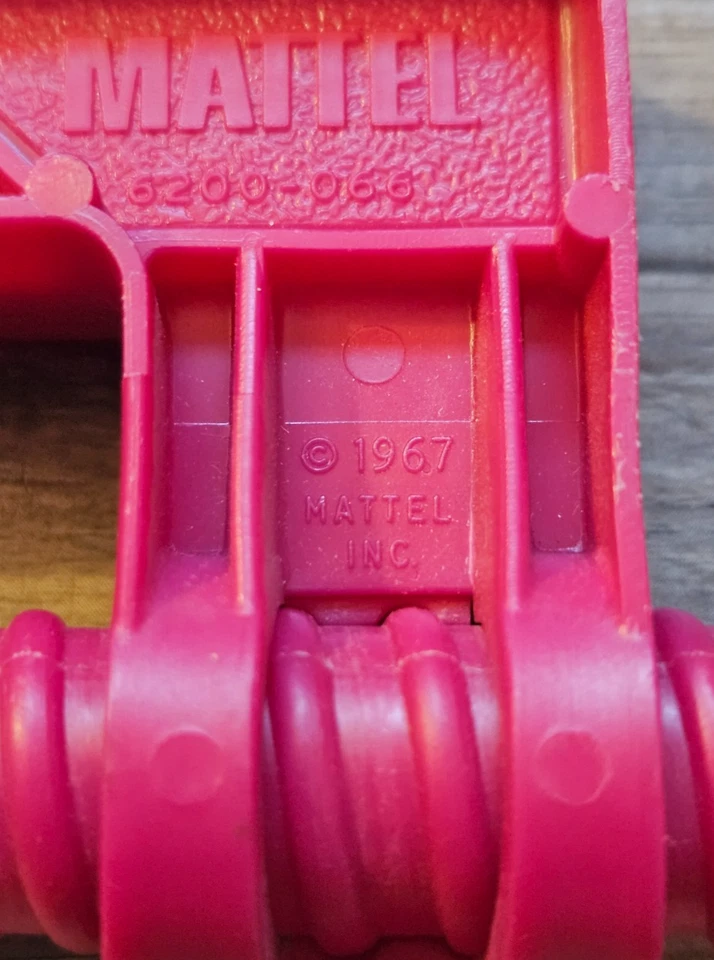 6 abrazaderas de oruga vintage 1967 Mattel Hot Wheels Red Line púrpura en forma fantástica Foto 4 de 4