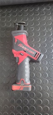 Snap-on CTRS761 14,4V Akku-Säbelsäge mit 2,0 Ah Akku