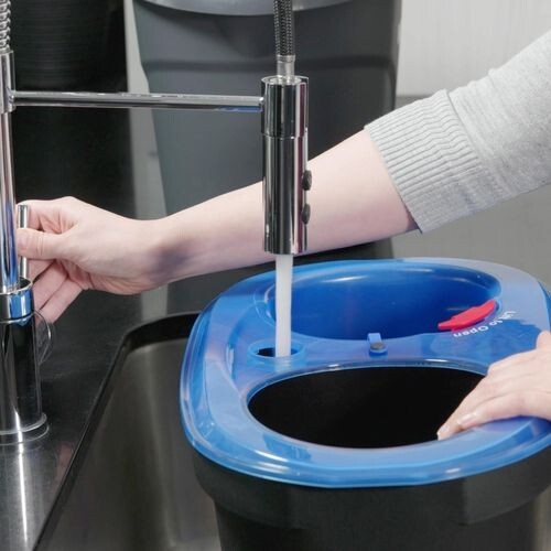 Innovative 2 tank easy cleaning mop and bucket system - Picture 5 of 9