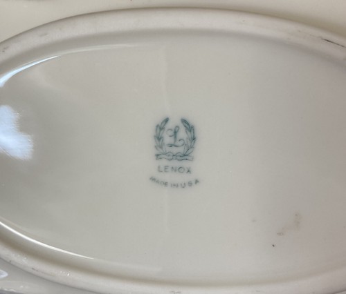 Lenox 9" Ivory Acanthus Gold Trim Leaf Shell Bowl Candy Dish Vintage USA - Picture 4 of 7