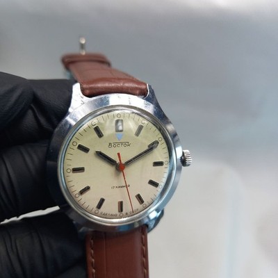 Uhr Wostok Vostok 36mm 17 Jewels Herren UdSSR Mechanische Armbanduhr Ledergürtel