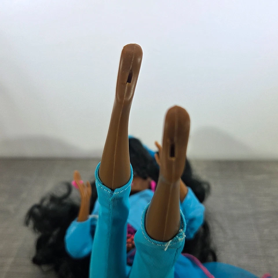 BONECA AFRO-AMERICANA VINTAGE BARBIE 1989 "DANCE CLUB" DEVON #3513 - Imagem 3 de 4