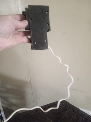 circuit breaker 60a