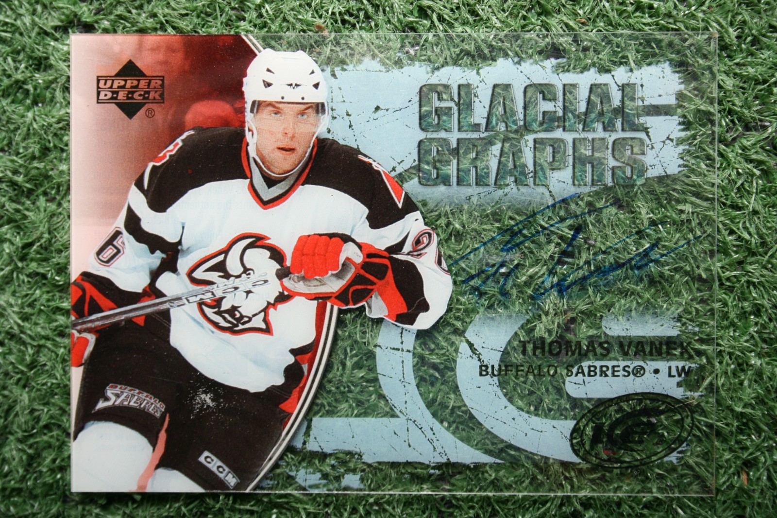 Thomas Vanek 2005-06 Upper Deck Glacial Graphs #GG-TV On-Card Auto Rookie (EX)