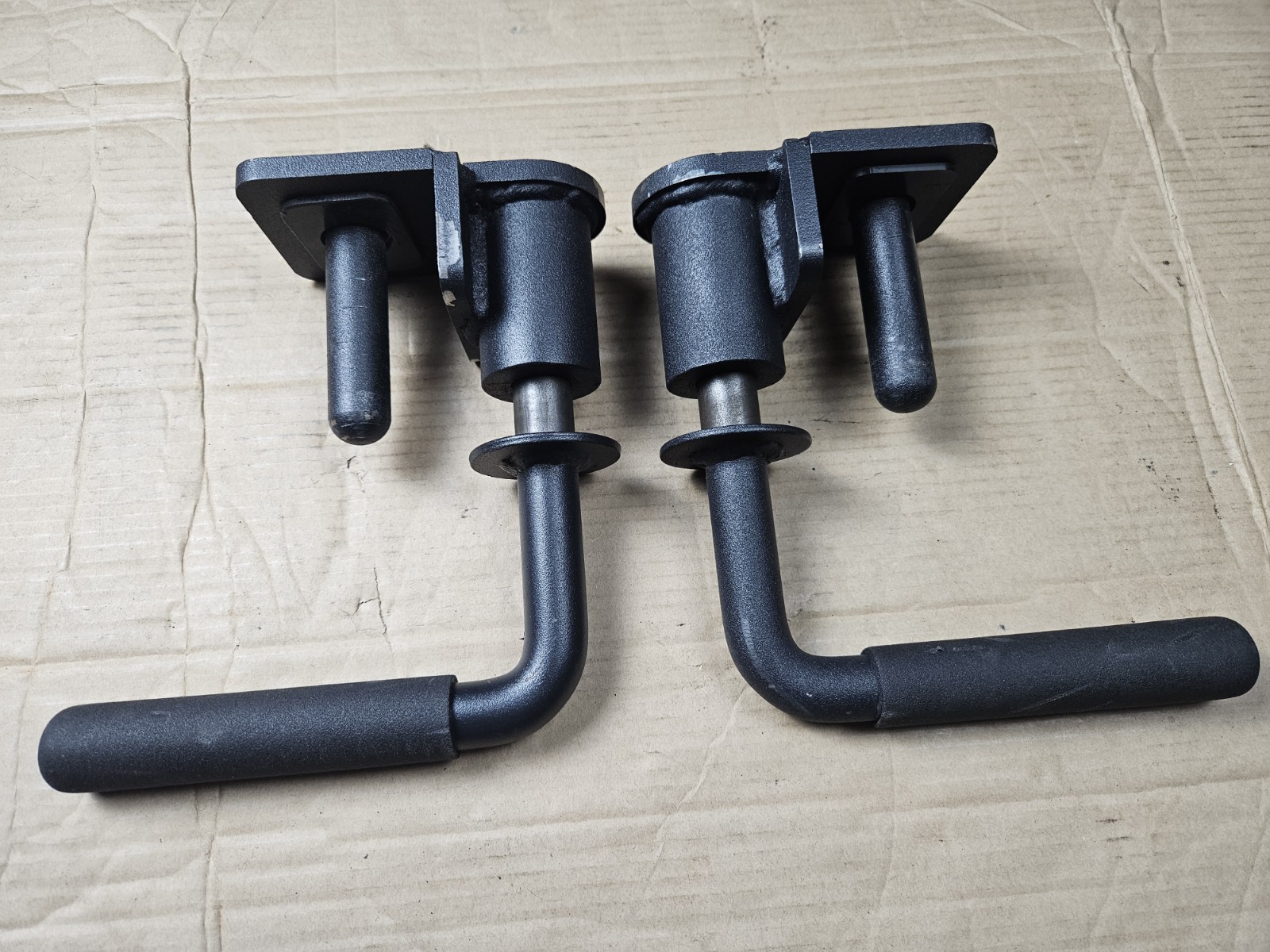 Sorinex Cliffhangers - Rack attached adjustable pullup handles