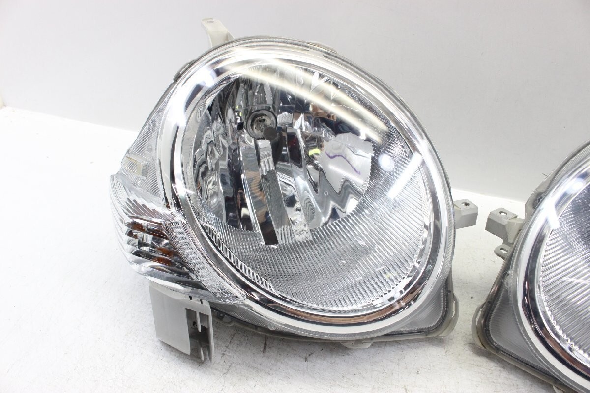 TOYOTA SIENTA NCP81G 85G Late Model Headlight Lights Lamps set JDM