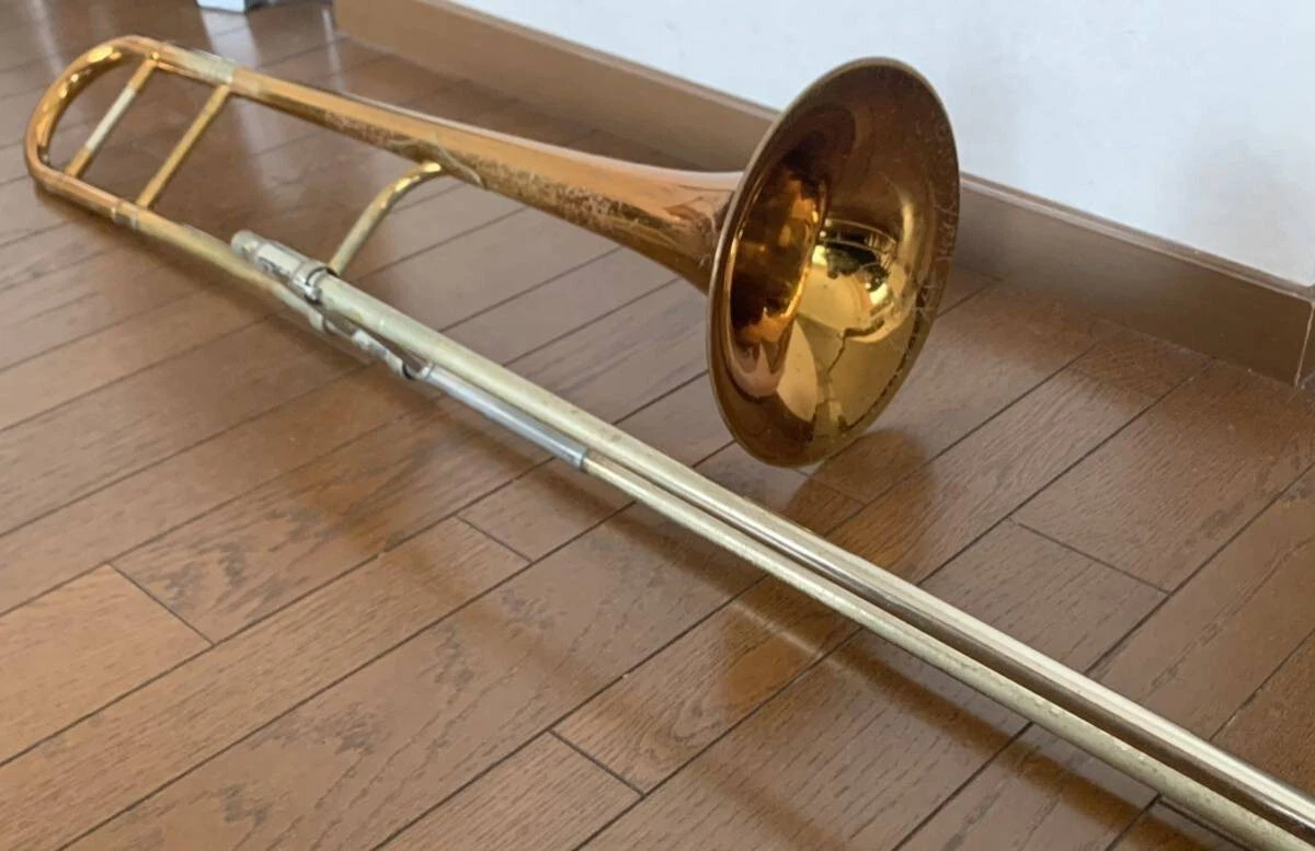 King tenor deals trombone
