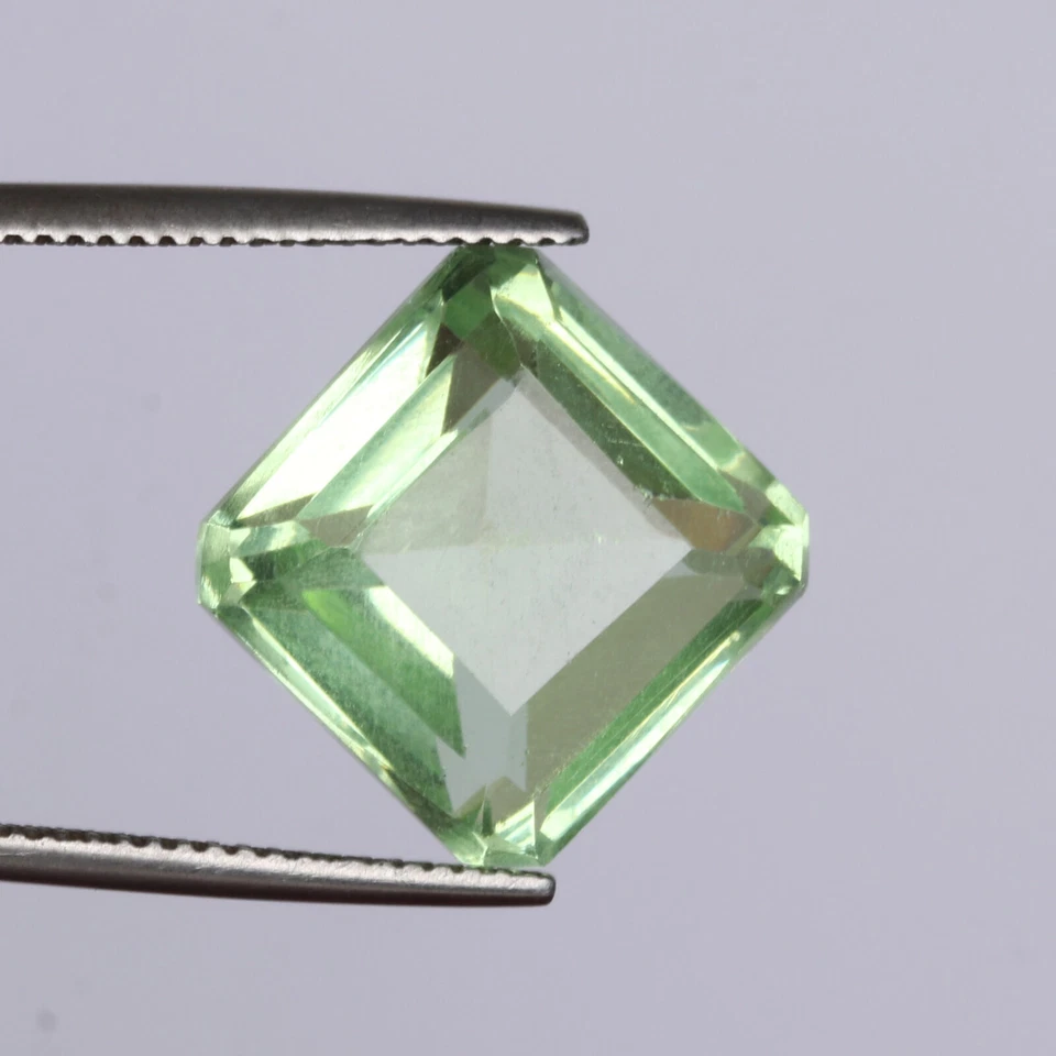 15 Carat Square Cut Light Green Color Lab Created Amethyst Gemstone For Jewelry - Image 2 of 4
