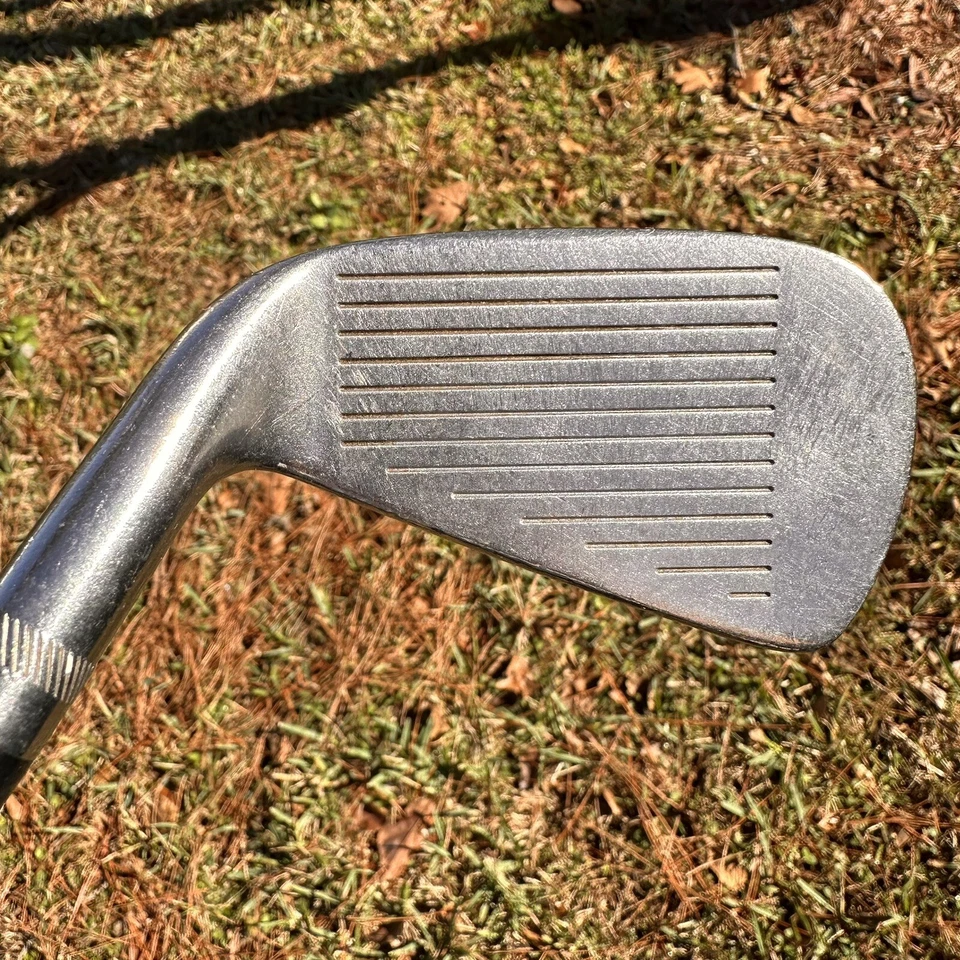 Titleist DCI 990 Single 6 Iron RH True Temper Dynamic Gold S300 aço rígido flexível - Imagem 3 de 4