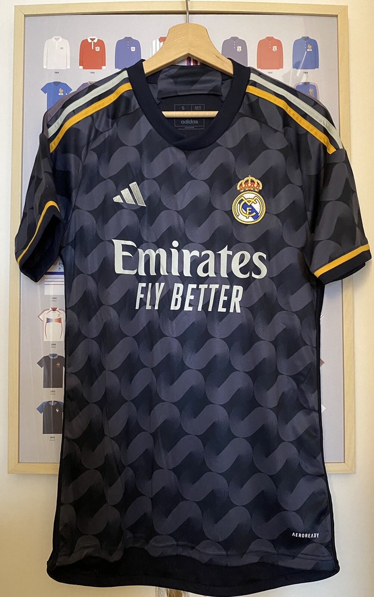 今年復刻　adidas Real Madrid アウェイジャージ Mサイズ 黒 今年復刻 adidas Real Madrid アウェイジャージ Mサイズ 黒