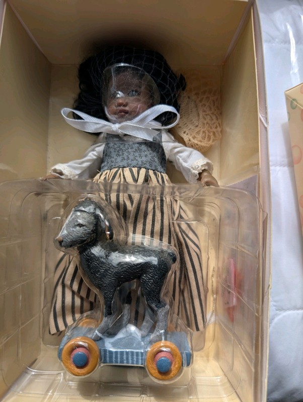 New! Helen Kish Riley’s World Little Mary & Her Lamb MIB African American w/Ship