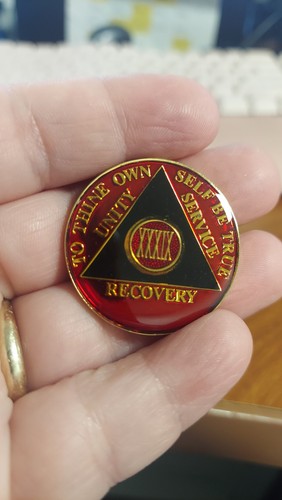 Red black Gold Tri-Plate Alcoholics Anonymous  AA 39 Year Medallion Token Coin