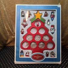 WOODEN CHRISTMAS/HOLIDAY TREE ORNAMENT SET - NIB 13 ORNAMENTS Year 2003
