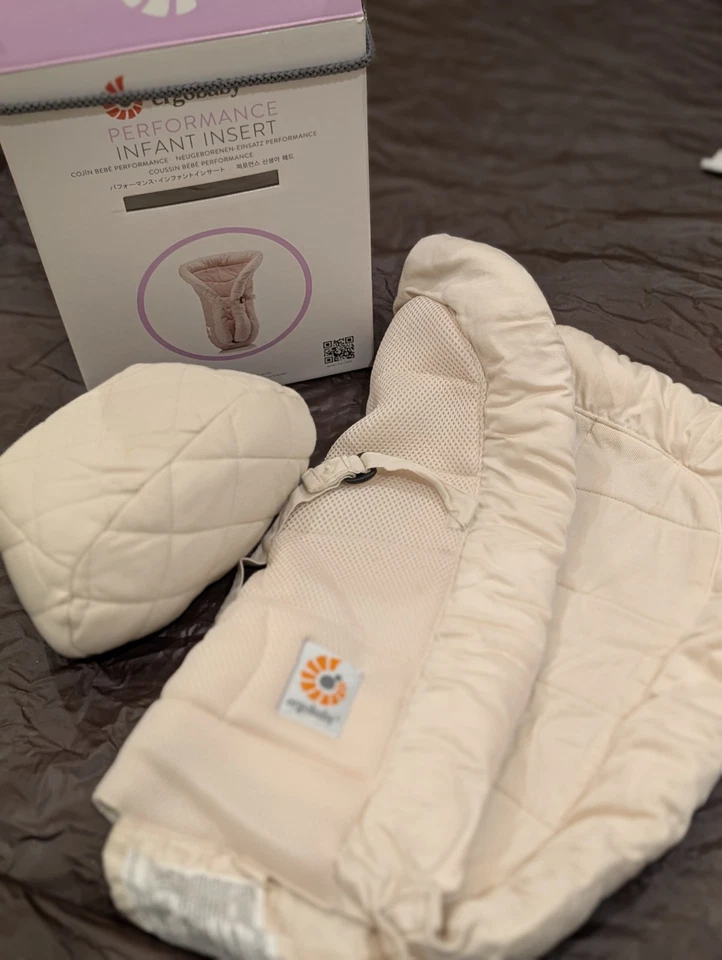 Переноска Ergobaby и оригинальная вставка для младенцев 7-12 фунтов. - Изображение 3 из 4