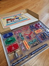 Snap Circuits Jr. SC-100 Electronics Discovery Kit