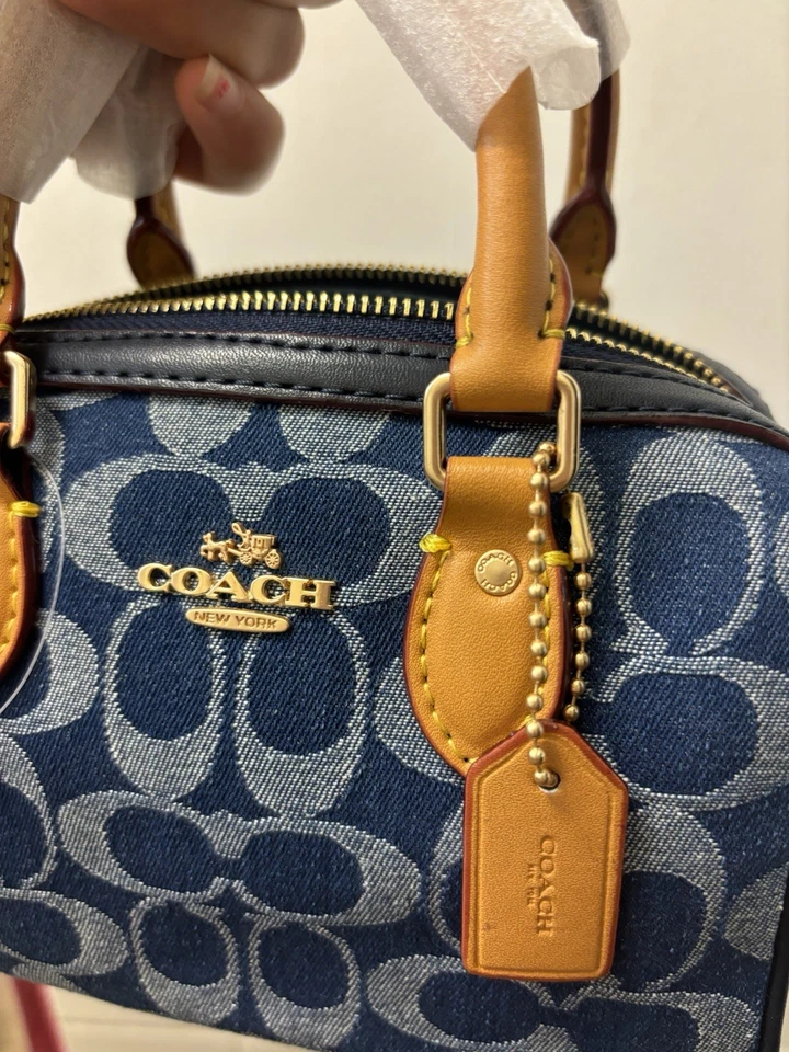Bolso Bandolera Coach Mini Rowan Limitado Nuevo con Etiquetas en Denim Signature, sin encanto alegre Foto 2 de 4