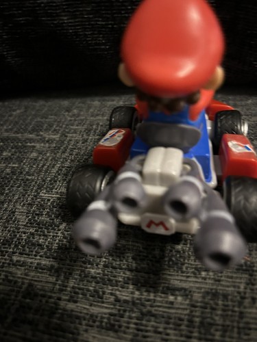 Super Mario Nintendo Wii 12cm Pull Back Racer Go Kart Car Toy Plastic Race - Picture 4 of 5