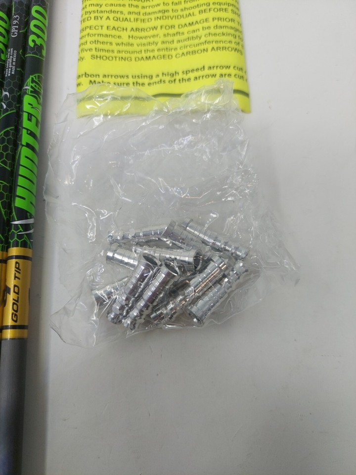 Gold Tip Hunter 400 Arrows 1-Dozen - Carbon Arrows With 2-Inch Raptor Vanes