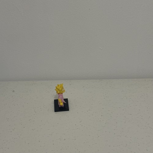 Lego Lisa Collectible Minifigure w/ Snowball 2 Simpsons Series 2 CMF Complete - Picture 2 of 6
