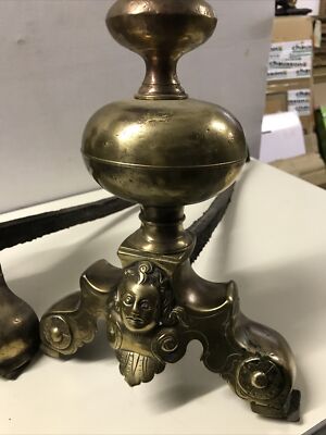 Paire de Chenets aux Marmousets en Bronze doré époque XVIII