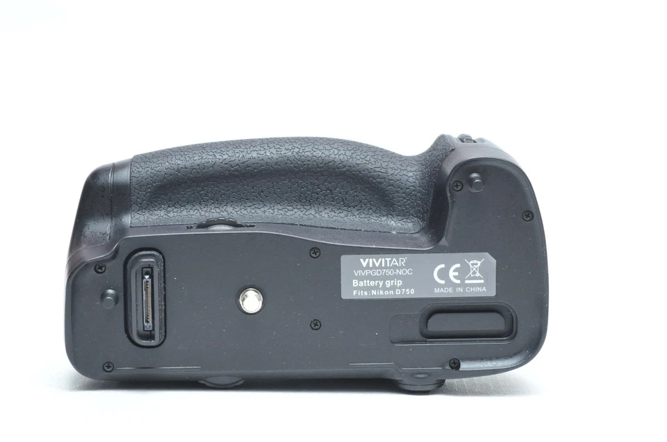 Vivitar Battery Grip for Nikon D750 DSLR Camera VIV-PG-D750 - Image 2 of 2