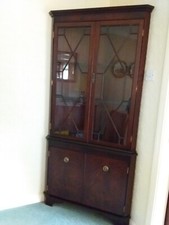 Beresford & Hicks Mahogany Corner Display Unit